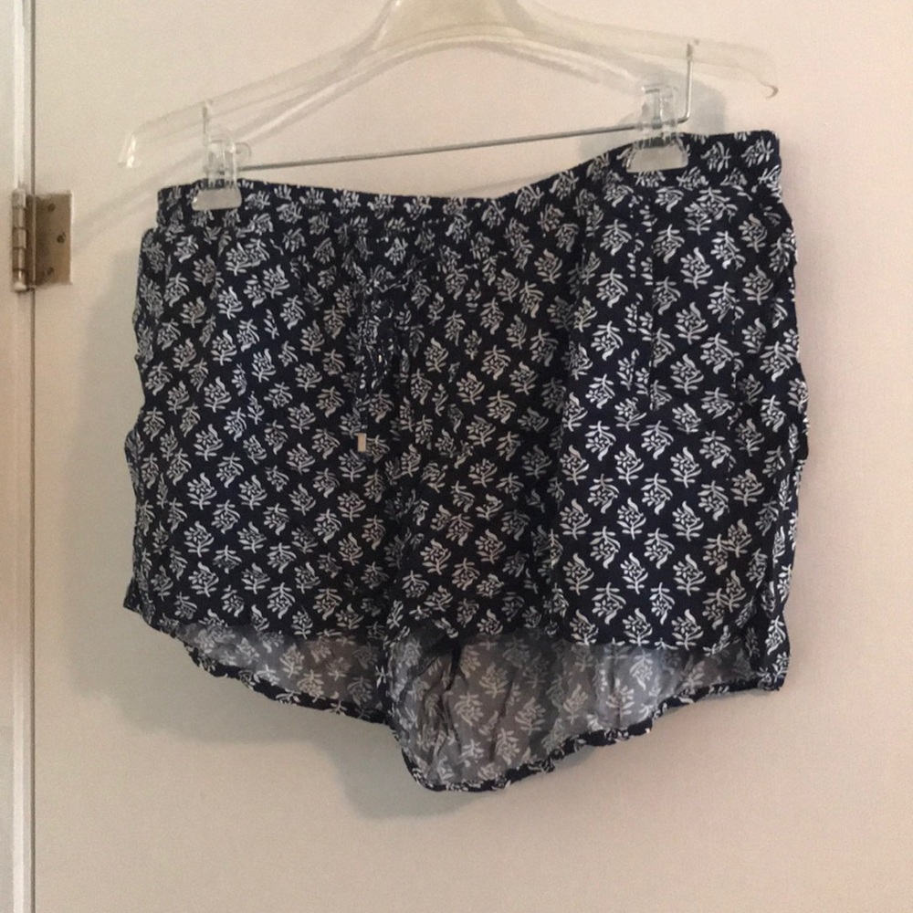 Navy Blue/Cream Shorts